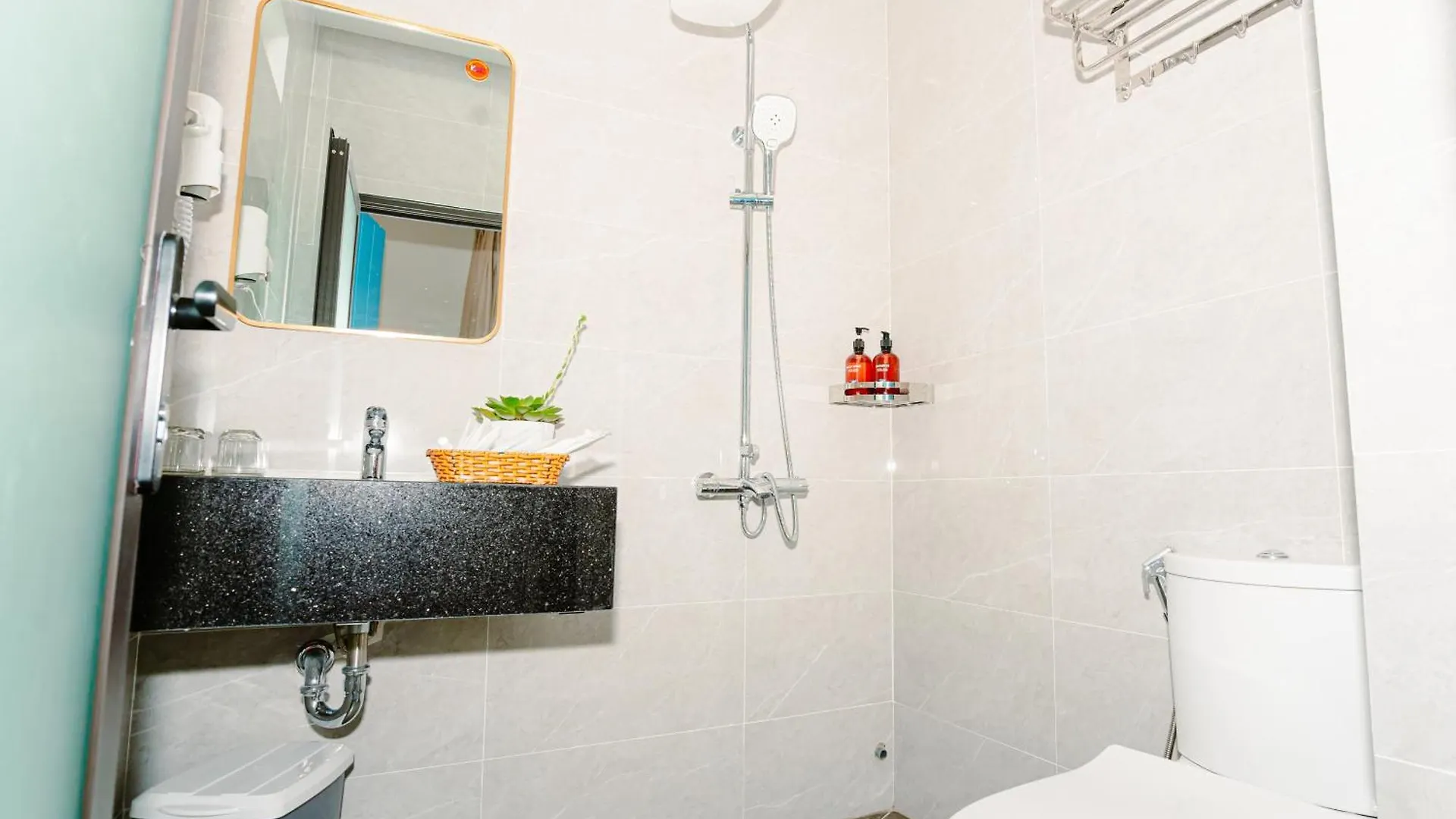 Hotel Montana Homestay Vũng Tàu Vietnam